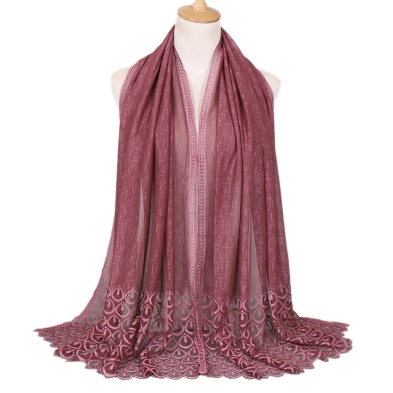 

Женский цветочный кружевной шарф, полиэстер, мусульманский хиджаб, шали, повязка на голову, Модные осенние шарфы/шарф, 11 цветов, 180*70 см, 10 шт./...