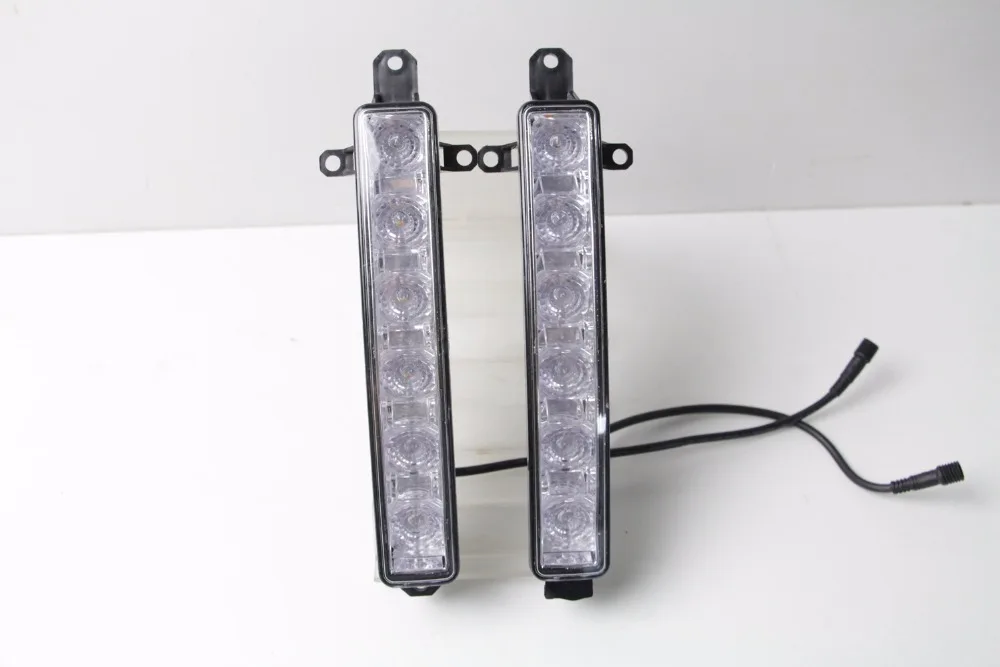 

eOsuns led drl daytime running light for Citroen C3-XR 2015-2016 with yellow turn signal and wireless control