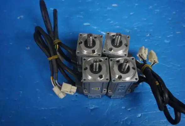 

servo motor MSMD012P1D , usde one , 90% appearance new , 3 months warranty , fastly shipping