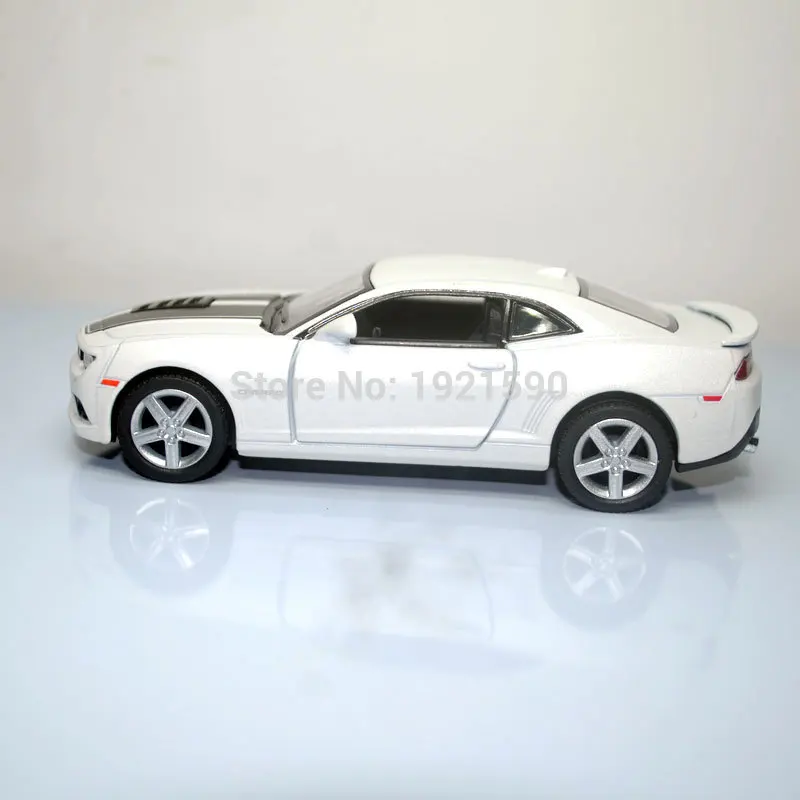 YJ 1/38 масштабные автомобильные игрушки Chevrolet Camaro литая металлическая модель автомобиля для коллекции/подарка/детей/украшения
