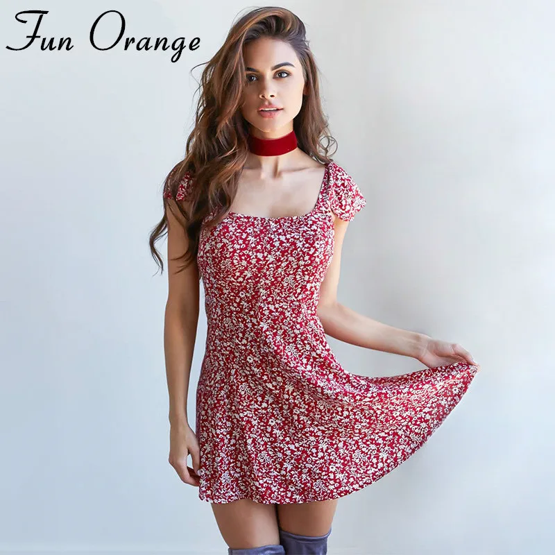Женское короткое платье с цветочным принтом высокой талией и открытой спиной|dress