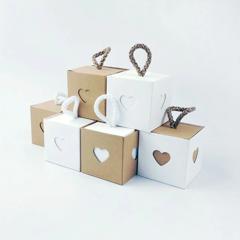 

Wholesale Heart Printed Vintage Kraft Paper Box Gift Box Packaging for Sweets Candies Party Supplies Wedding Candy Box