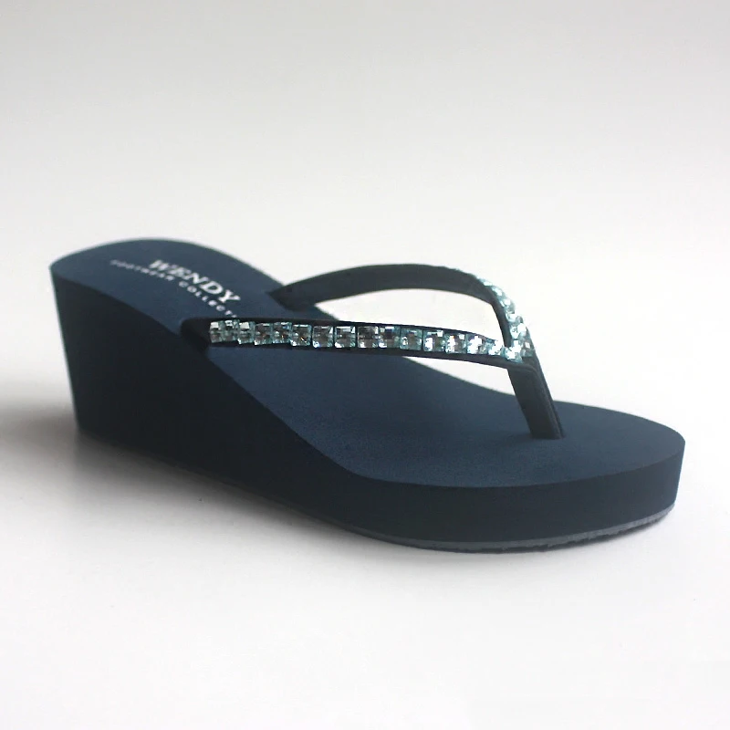 Женские вьетнамки на высоком каблуке с отделкой бисером | Тематическая одежда и