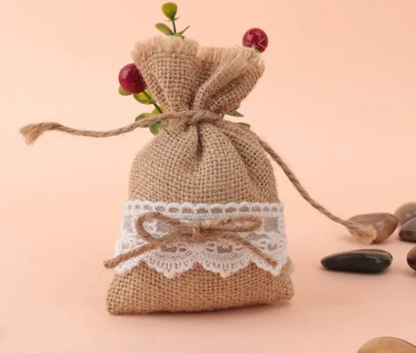 

White Ribbon Laser Rustic Burlap Sack Wedding Favor Bags Candy pouches with Drawsrtings Jewelry Coin Gift Beads Gift Bags