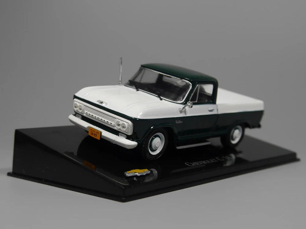 Авто ИНН-ixo 1:43 Шевроле C-14 1964 дикаст модель автомобиля