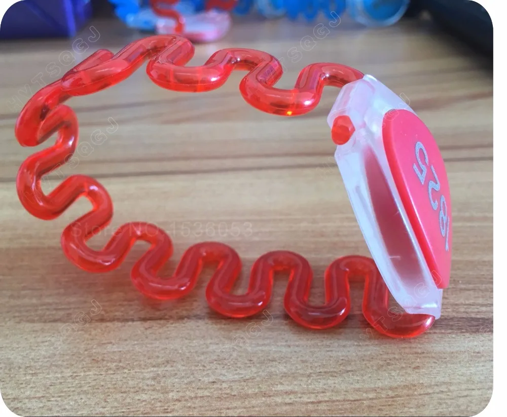 200pcs/lot 13.56MHz Silicone RFID Wristband/Proximity Waterproof Bracelet for access control/Fitness/Swimming pools/water park |