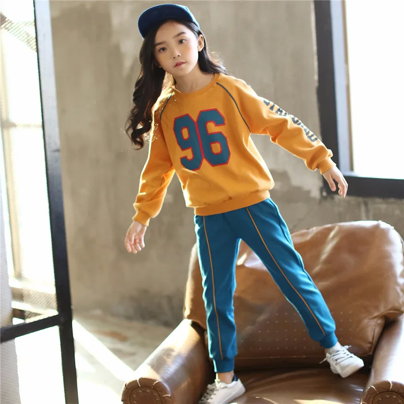 Children's Wear Girl Spring Long Sleeve Suit 2018 New Korean Kids Girls Printed Class Uniforms Sport Clothing 2PCS Sets CLS123 |
