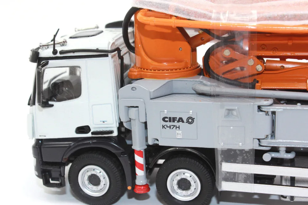 NZG 8851 MB Arocs 8x4 & CIFA K47H бетононасос для грузовиков 1:50 NEU в OVP|diecast models|crawler excavatorvolvo scale
