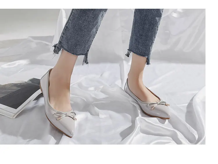 Chaussures femme; лакированные кожаные балетки на плоской подошве; женские лоферы с острым носком и бантом; обувь для медсестры на плоской подошве; большие размеры; эспадрильи; 193