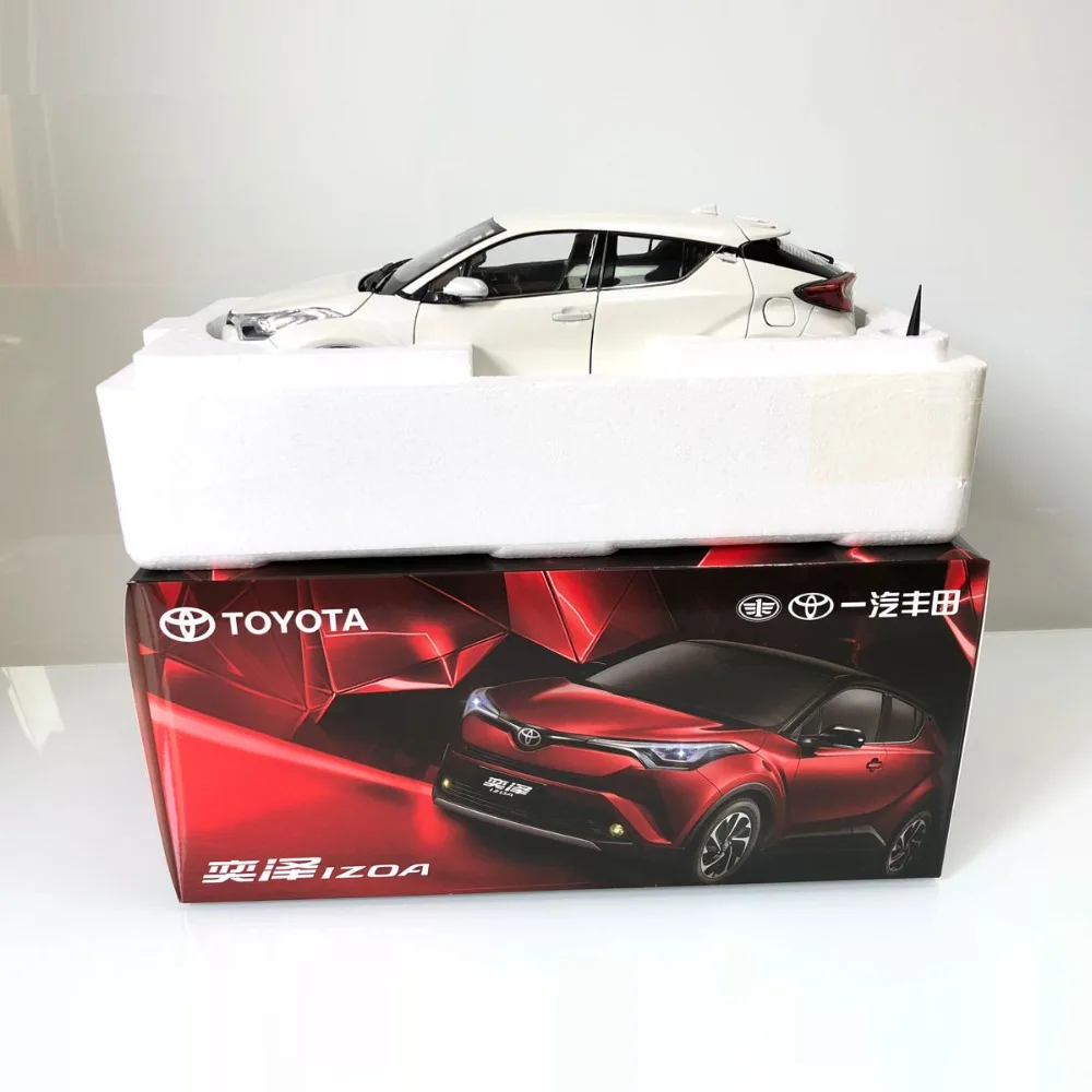 1:18 литья под давлением модель для Toyota IZOA C-HR белый сплав игрушечный автомобиль миниатюрная коллекция подарки CHR C HR