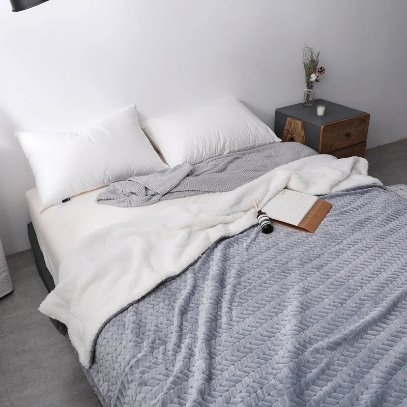 Уютные пледы Super Soft Flannel Sherpa для кроватей с двухсторонней отделкой из искусственного меха и меха мангуста, подходят для детей и взрослых в зимнее время года, с клетчатым узором.