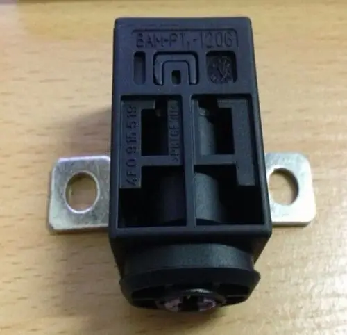 Предохранитель аккумулятора с защитой от перегрузки 4F0915519 для A4 A5 A6 Q5 Q7 VW |