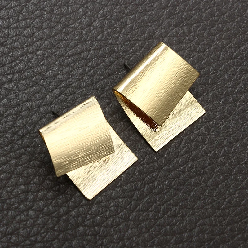 Itugodc преувеличены творческая личность геометрический нерегулярные золото