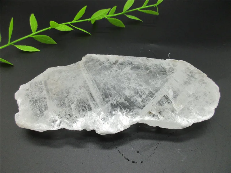 

New Product Natural Mineral Specimens White stitched crystal rough crystal from