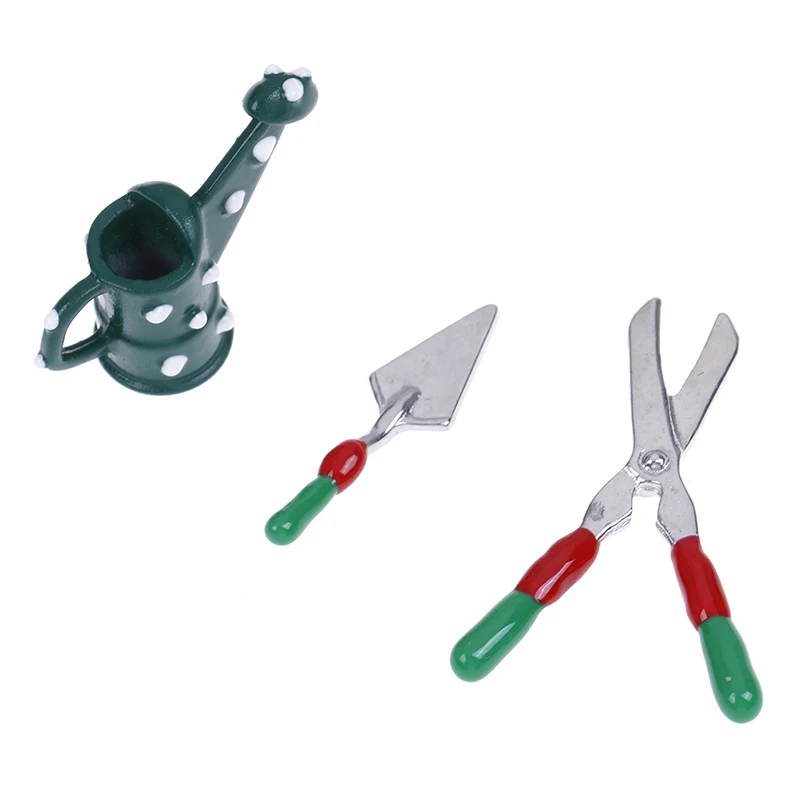 Миниатюры для кукольного домика 1/12 набор инструментов полива и садоводства