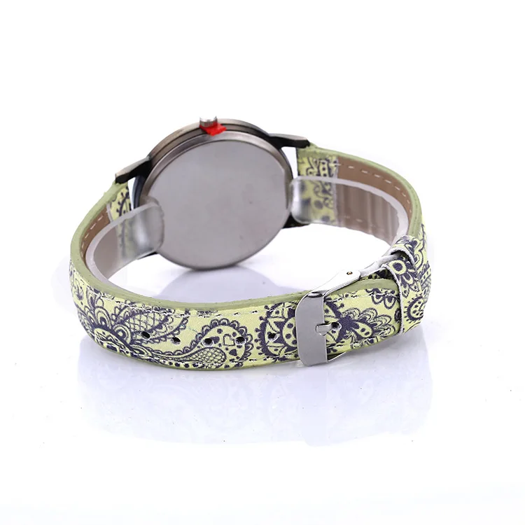 

Excellent Quality Brand New Women Watch Vintage Pattern Ladies Watches Fashion Bracelet Clock Student Wristwatches Table Reloj