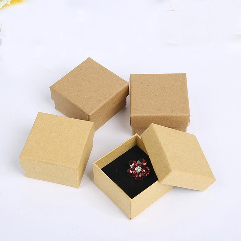 

2016 New arrival 2 color box 5x5x3cm Khaki Kraft paper box For earring/ring /bracelet/necklace jewelry box A998