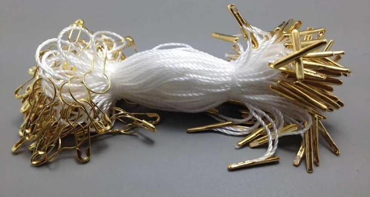 in stock Good quality black white hang tag string apparel price cord for garment gold pear shaped safety pin 1000pcs lot | Канцтовары