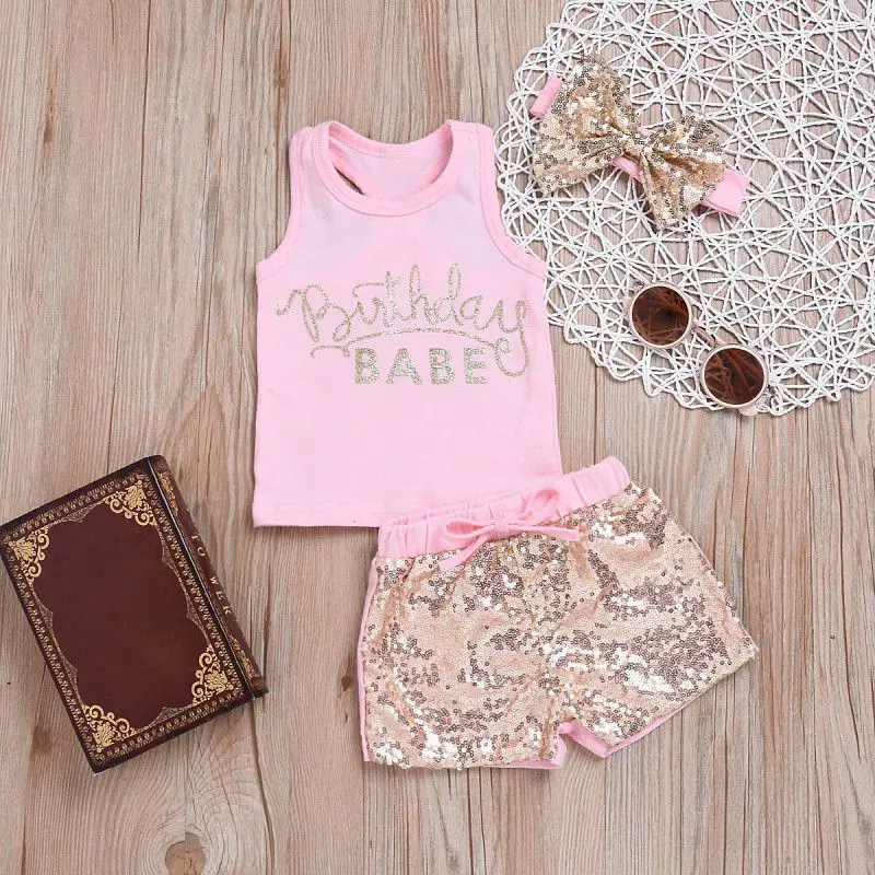 Одежда для маленьких девочек топ без рукавов с надписью + короткие штаны повязка