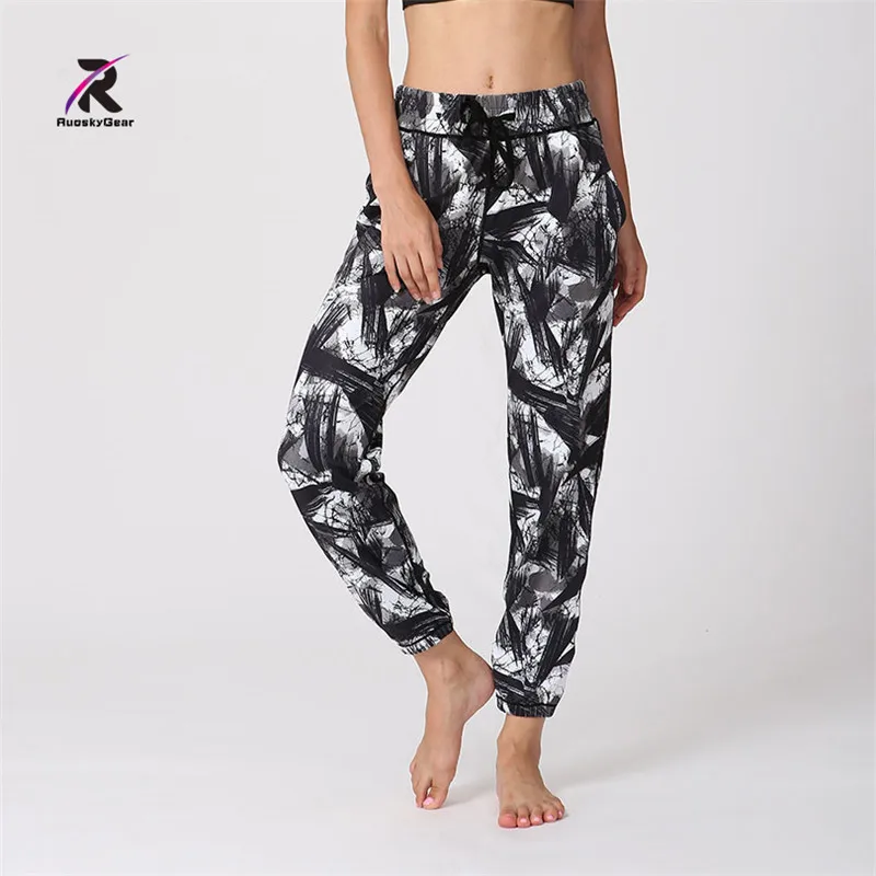 

New Yoga Pants Women Loose and Comfortable Quick Dry Workout Yoga Leggings Fitness Leggings Floral Fitness Running Push Sport