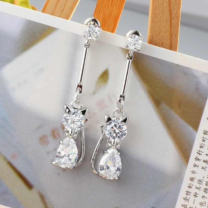 Женские длинные серьги в виде кота корейские с кристаллами и кубическим