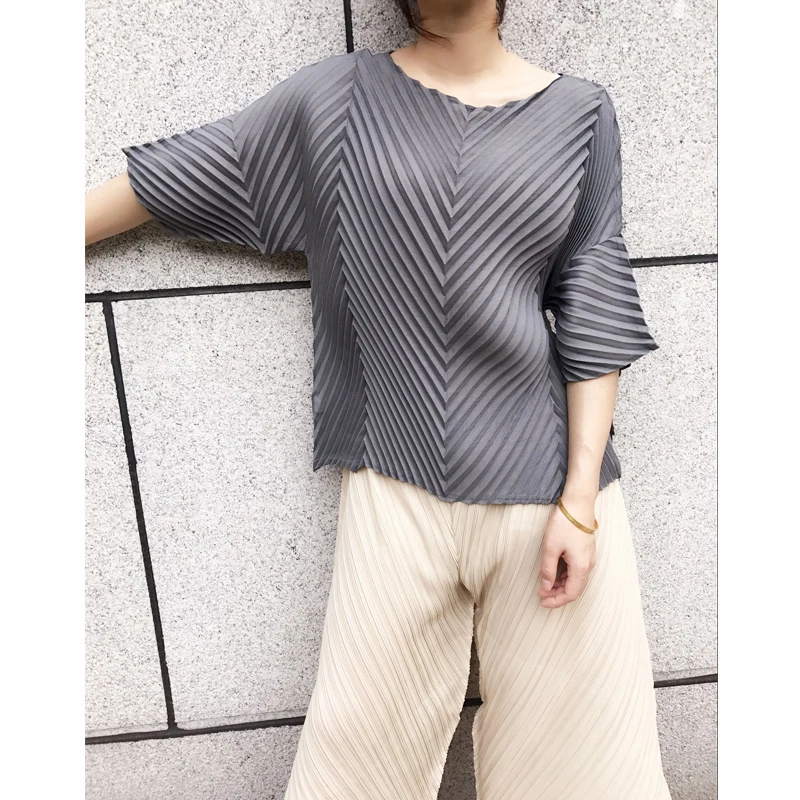 Changpleat, новинка, Женская свободная футболка, топы, Miyak, плиссированная, модный дизайн, Круглый ворот, одноцветная, неровная, большой размер, женские футболки, T956