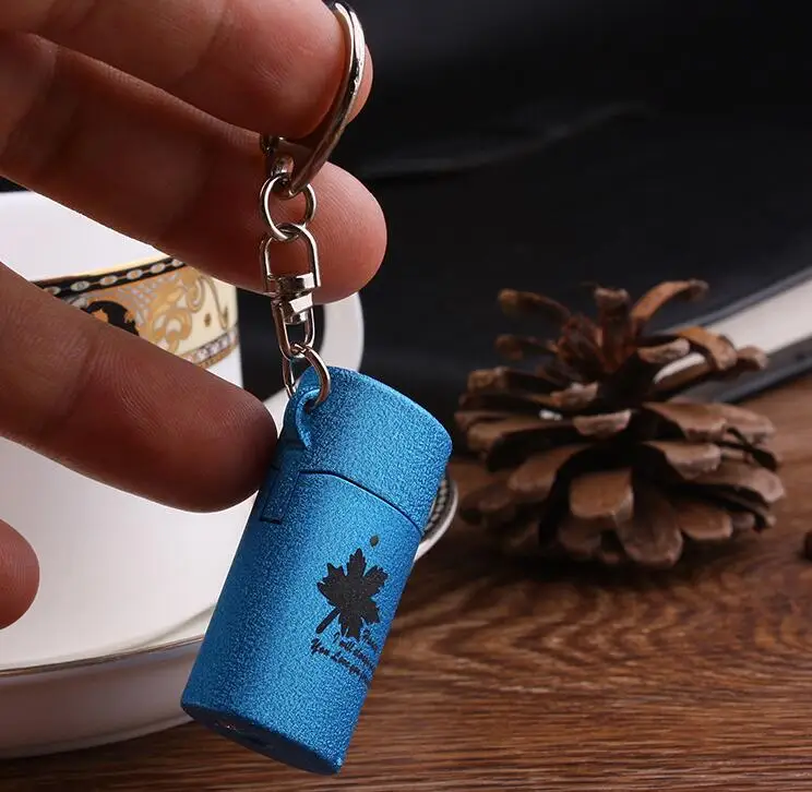 Брелок Зажигалка бензиновая Мини Компактный керосиновая Key Chain капсулы