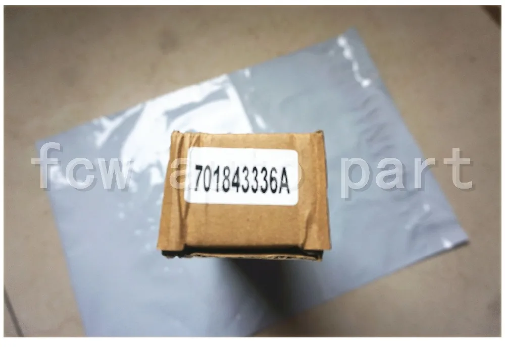 701843336A петли правой Средний Ролик руководство для VW T4 Transporter Ван раздвижные двери