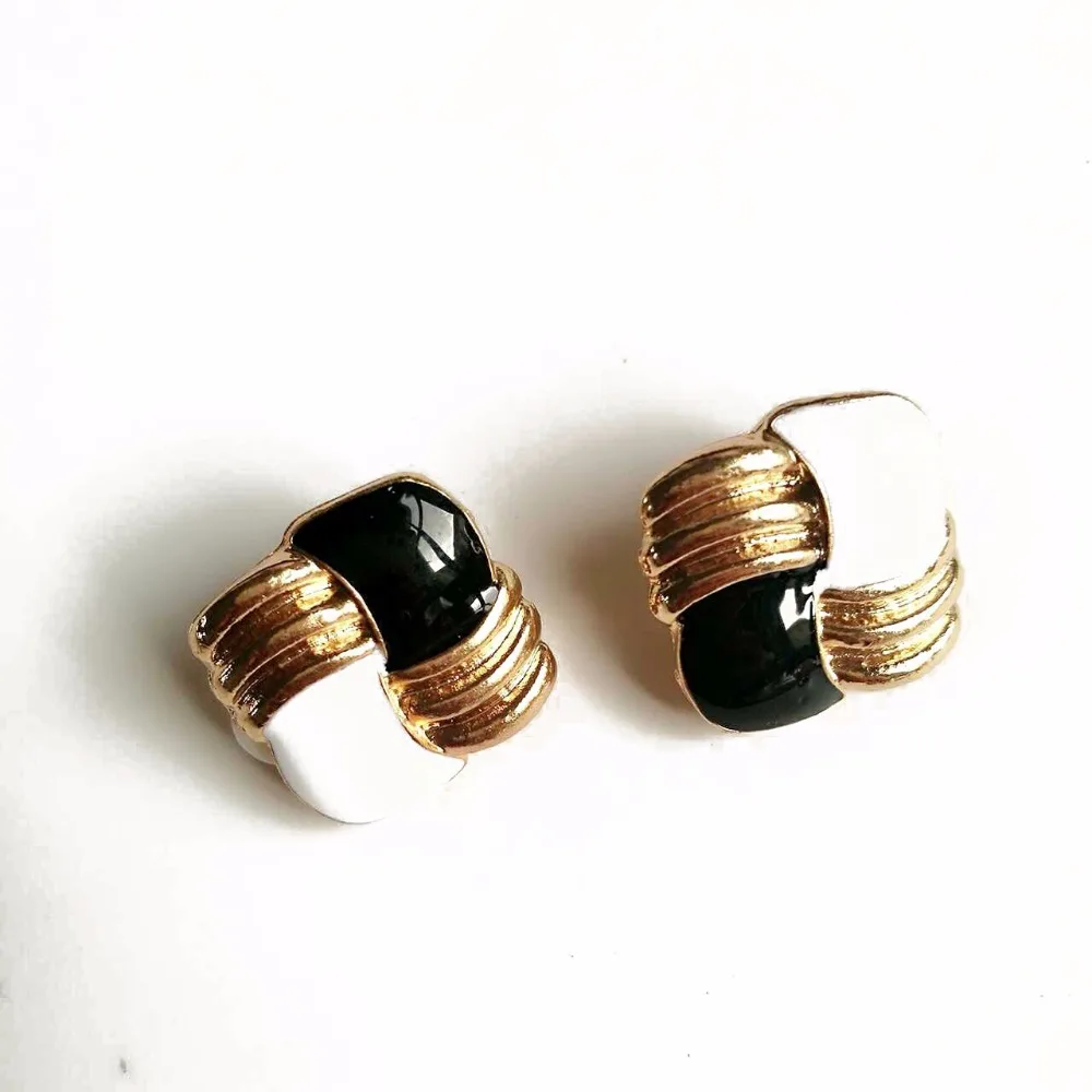 

Sweet White Black Color Enamel Square Clip Earrings Splicing Accessories