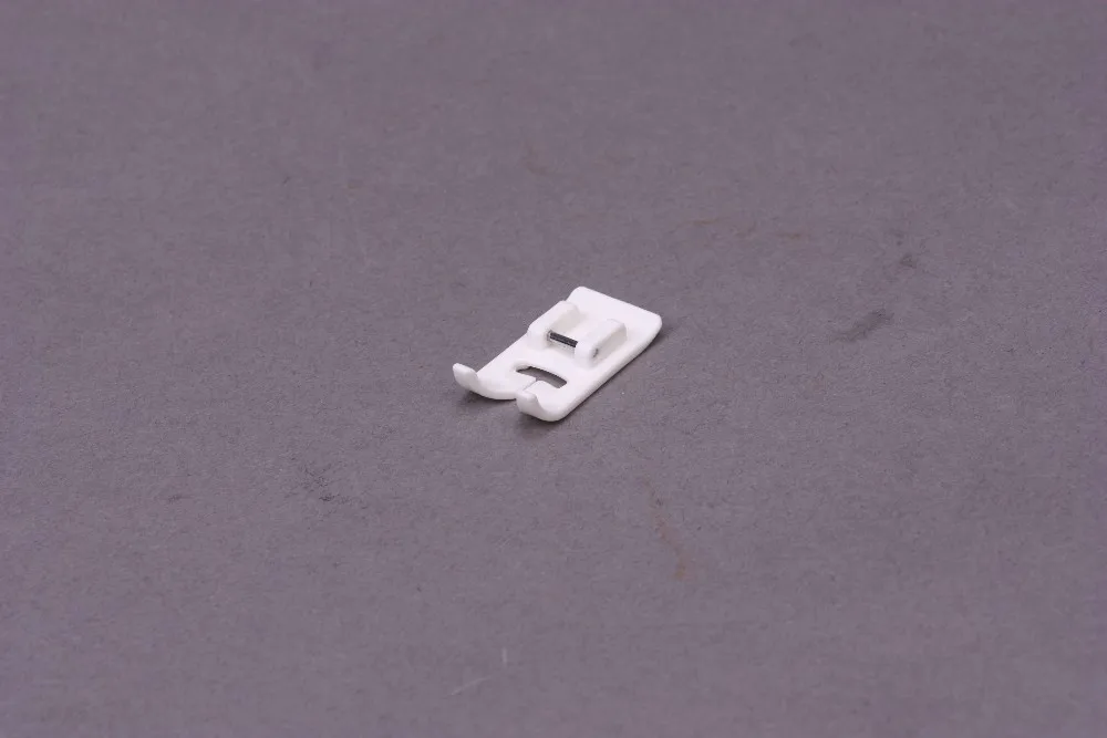 SEWING MACHINE ACCESSORIES SPARE PARTS PRESSER FOOT For Sewing Machine CY-7301PW | Дом и сад