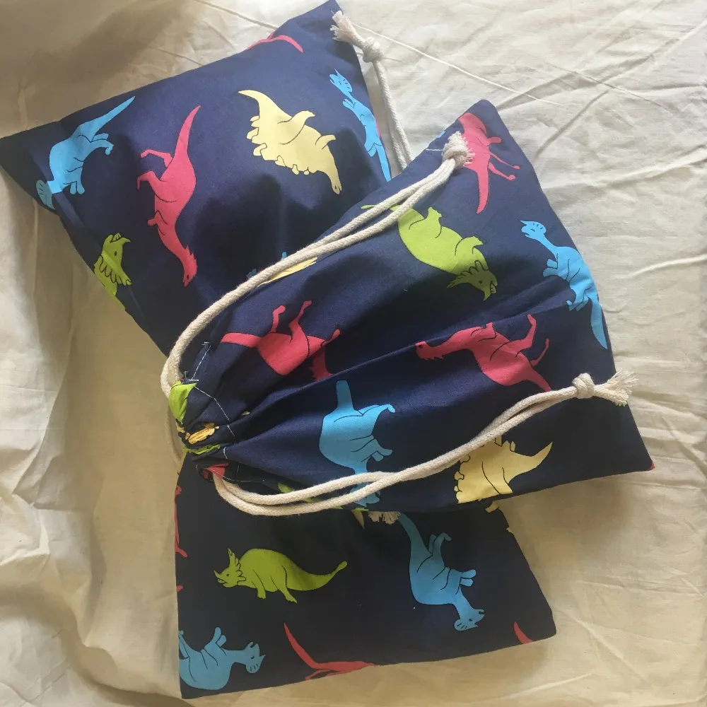Drawstring хлопка Eco организованная чехол вечерние Подарочный пакет с принтом «динозавр»; Темно-синие YL311b