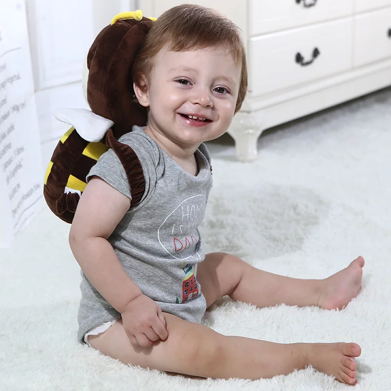 Детская подушка Loozykit красивая Осенняя в форме крыльев для сна защита головы