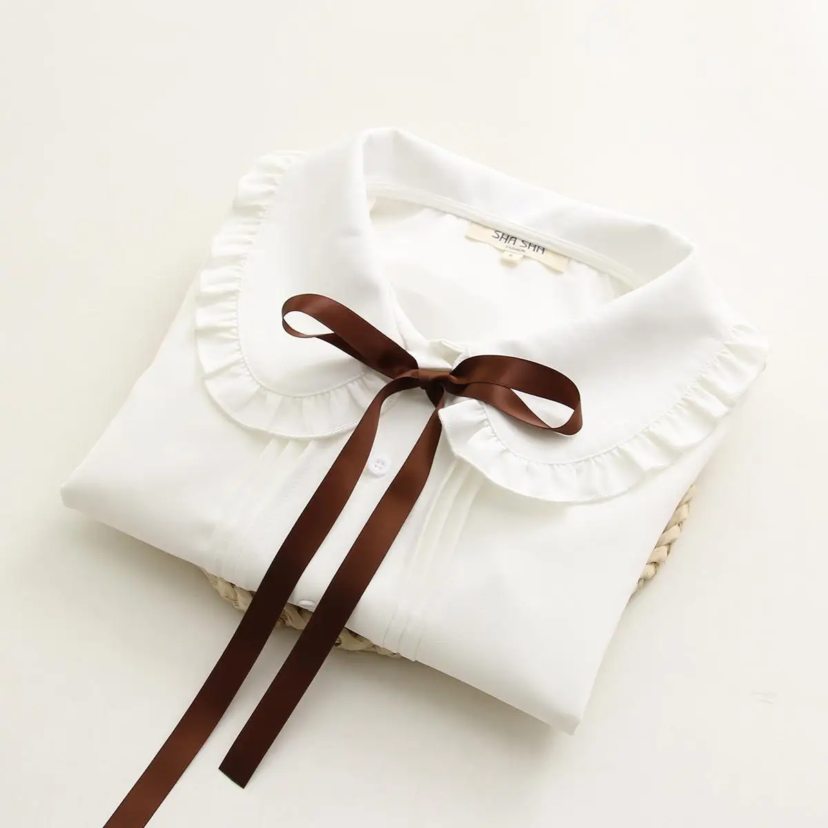 

Weyes & Kelf Retro Temperament With Tie Bow White Shirt Women For Spring 2018 Tie Neck Blouse With Bow Women Tops For Girls