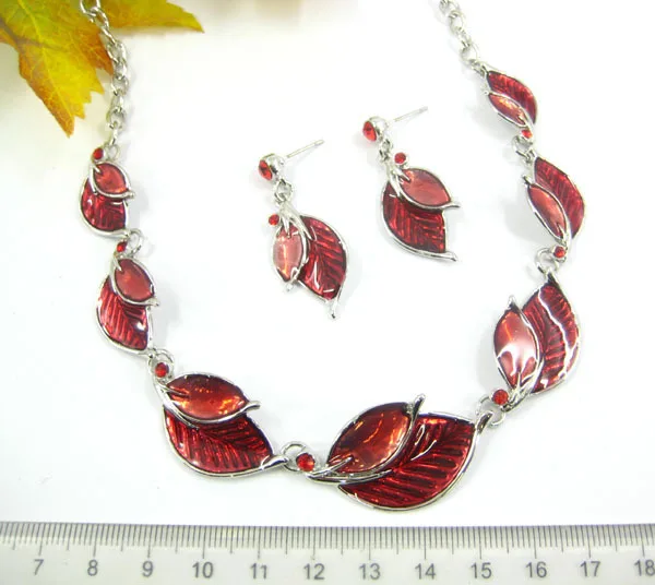 Высокое качество колье с кулонами из листьев ювелирный набор ожерелье чокер
