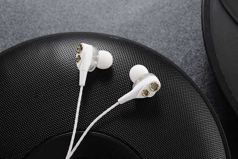 BGreen Bluetooth спортивные наушники Беспроводная Спортивная гарнитура 4 колонки стерео наушники с микрофоном Поддержка Micro SD TF карта