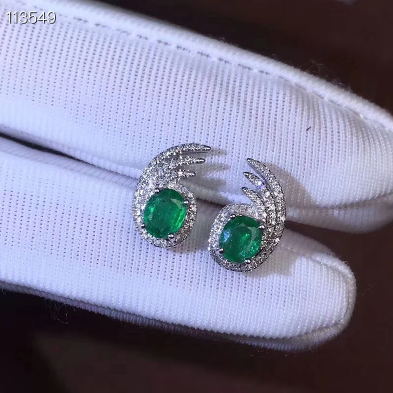 Женские серьги-гвоздики из серебра 925 пробы с натуральным зеленым изумрудом |