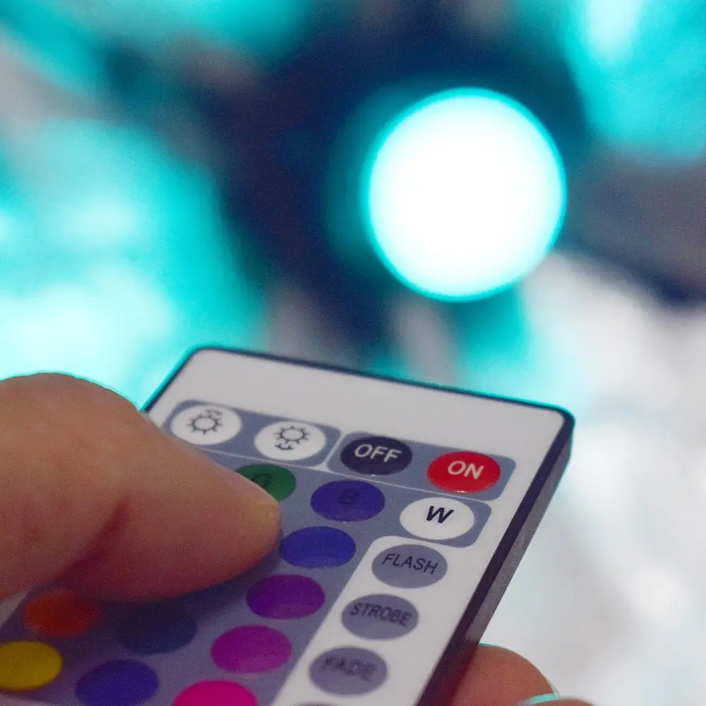 Новая светодиодная RGB лампа 3 Вт E27 85-265 В переменного тока с изменением цвета или
