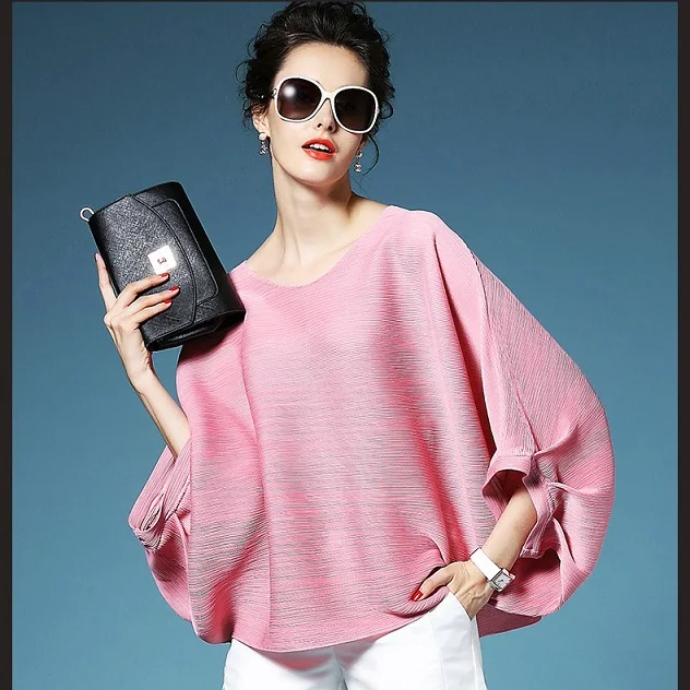 pink Футболка плюс размер летняя женская мода новая Miyake плиссированные рукава летучая мышь сплошной цвет свободные большие размеры футболки женские - Цвет: pink
