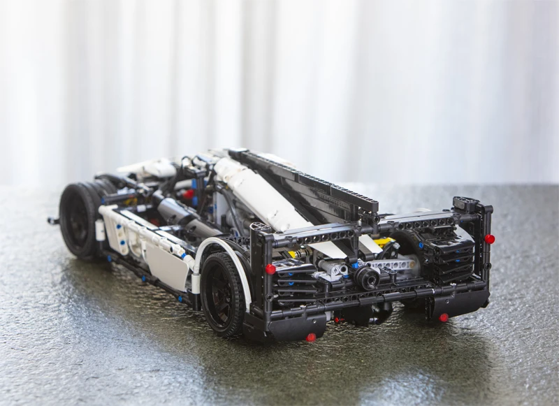 В наличии 23018 технические игрушки MOC 5530 Гибридный супер гоночный автомобиль набор