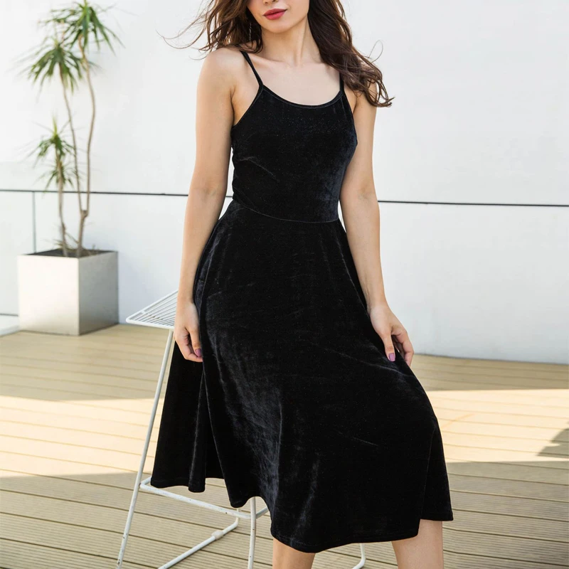 Женское бархатное платье на тонких бретельках Heydress свободное однотонное с