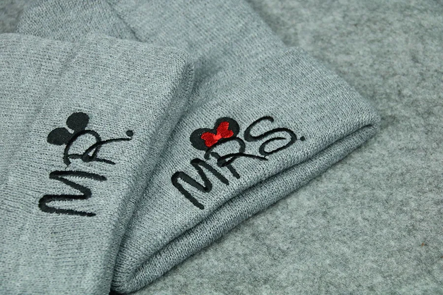 Disney Mickey Minnie Cute Child Girl Baby Winter Warm Knit Embroidery Hood Warm wool hat