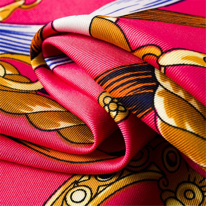 Женский шарф роскошный брендовый из 100% твила квадратный с кисточками и