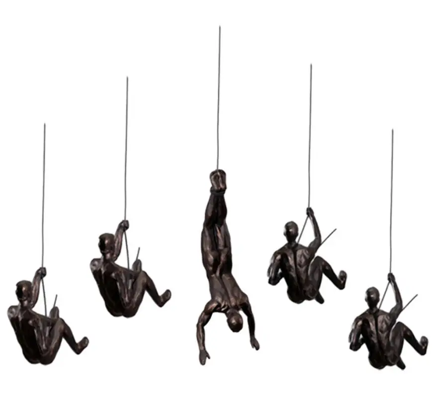 

Industrial Style Climbing Man Resin Iron Wire Wall Hanging Decoration Sculpture Figures Creative Retro Present Statue Decor gift