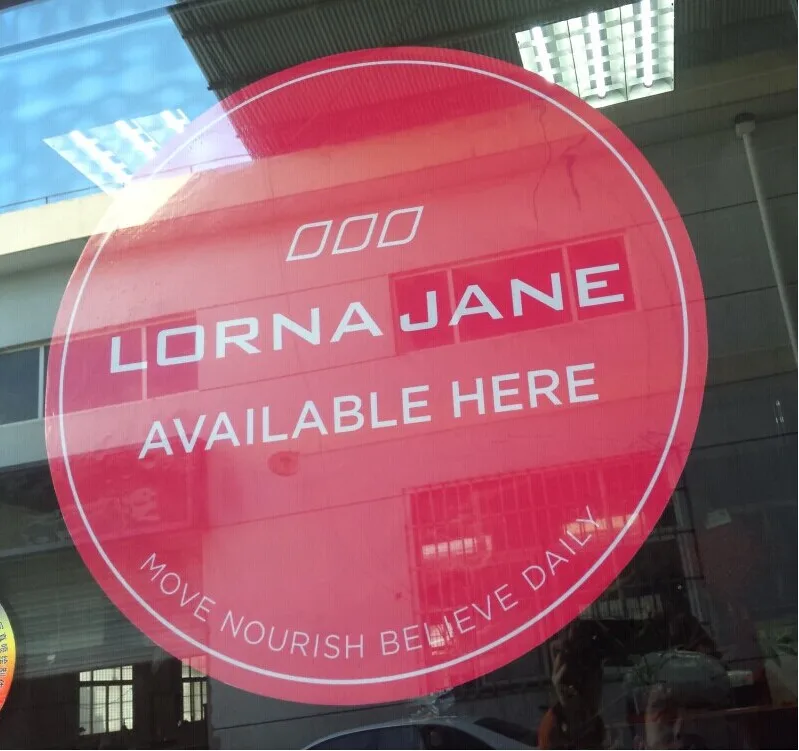 Пользовательские водонепроницаемые прозрачные клейкие наклейки круг