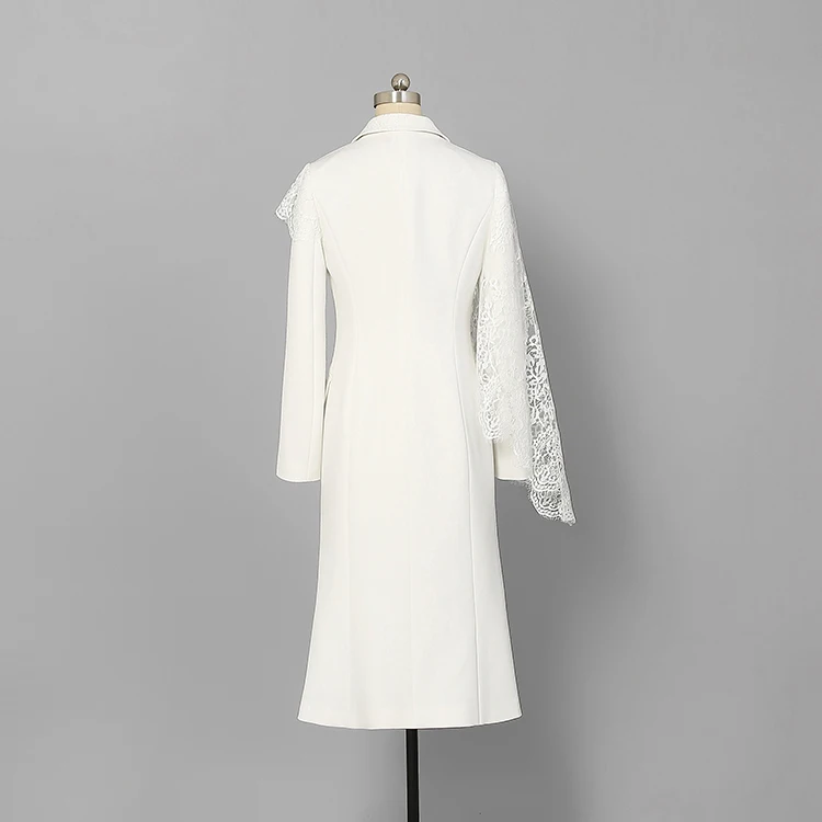 Женское длинное пальто Белое Облегающее в английском стиле с кружевной