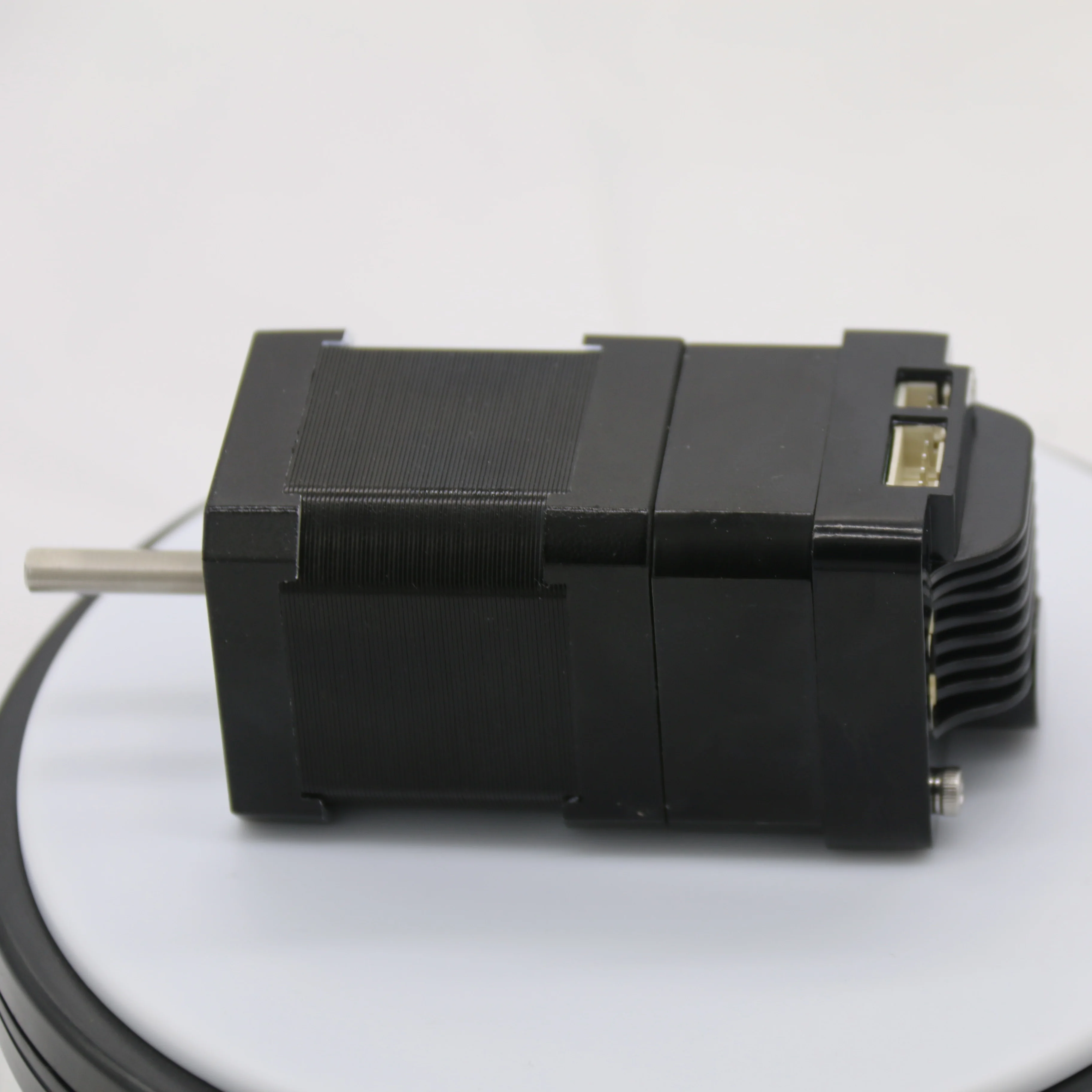 NEMA17 CANbus закрытый цикл DC12-48V 1.6A 0.5N.m интегрированный шаговый двигатель сочетается с