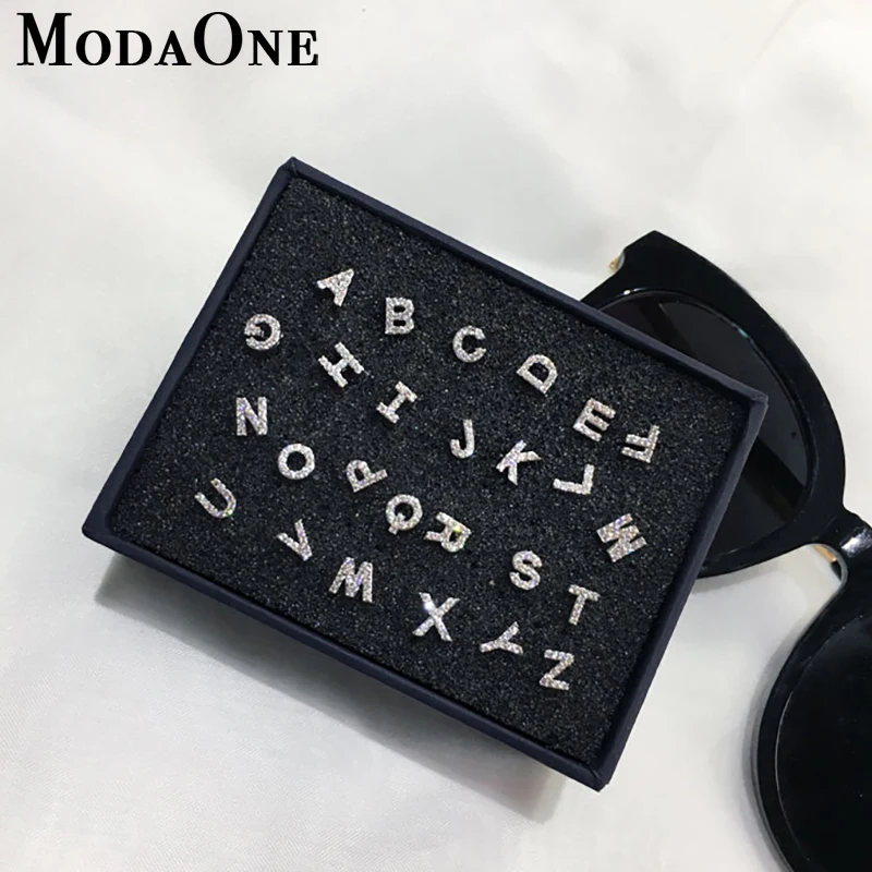 Женские серебряные серьги гвоздики с фианитом ModaOne 26 букв 925 пробы модные ювелирные изделия|Серьги-гвоздики|