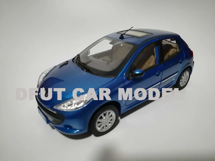 Литая 1:18 игрушка из сплава, модель автомобиля 207, детские игрушечные машинки, оригинальные авторизованные подлинные детские игрушки