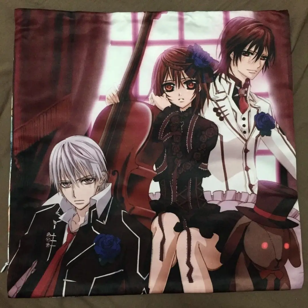 Двусторонний Чехол Подушка с изображением рыцаря вампира из аниме обнимающая