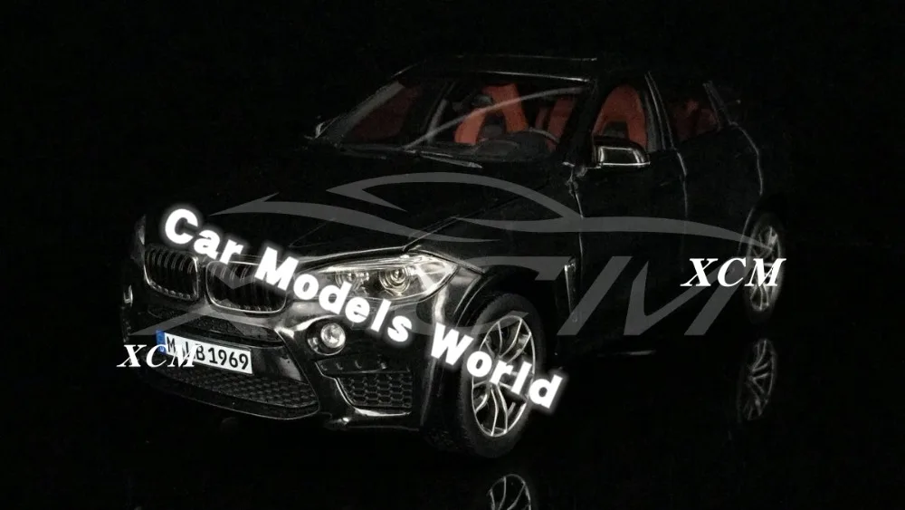 Литая модель автомобиля для X6M 1:18(черный)+ маленький подарок